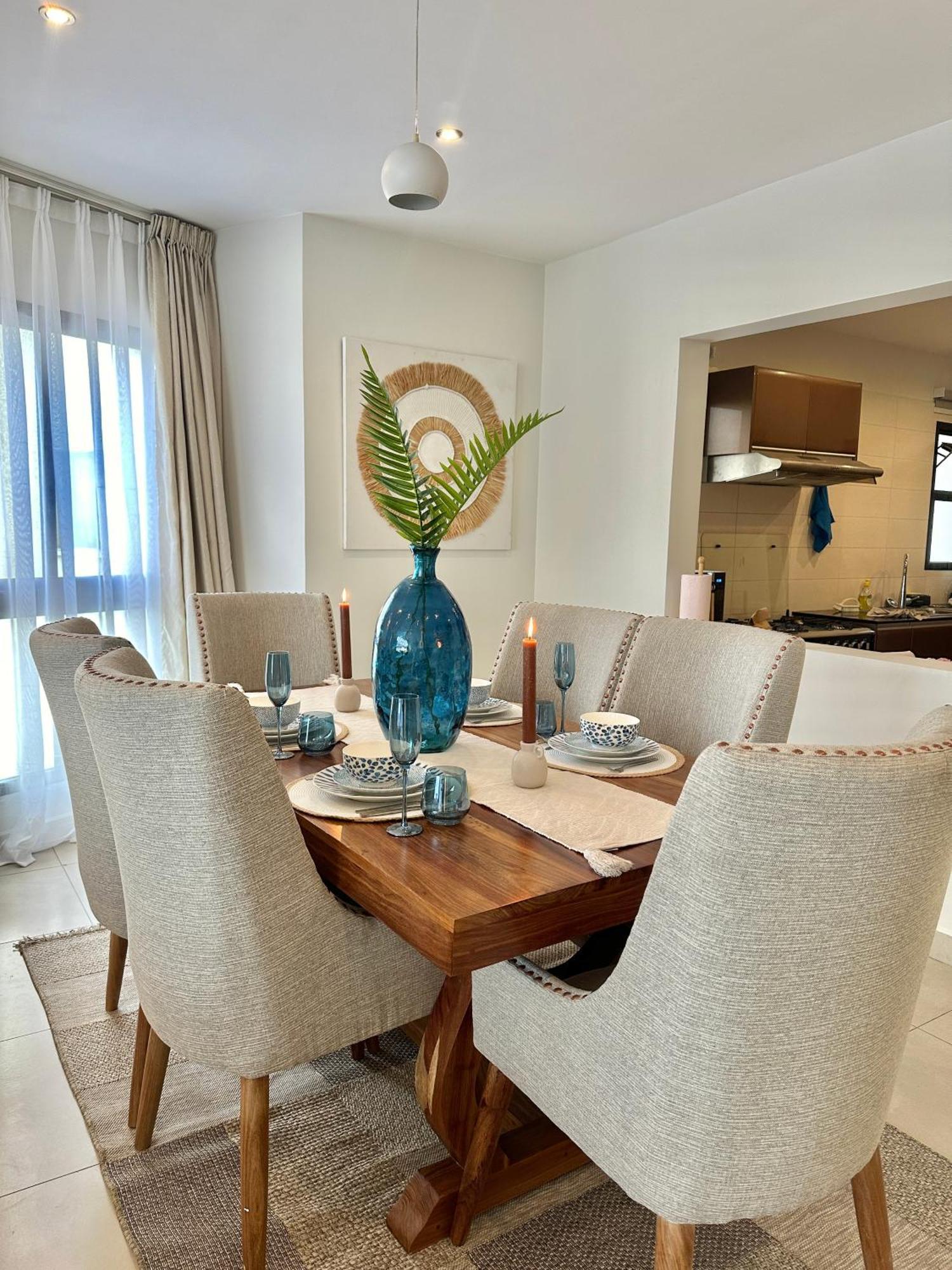 Coastalhome 75Inch Tv 5Min Drive To The City & Beach Dar es Salaam Exterior foto