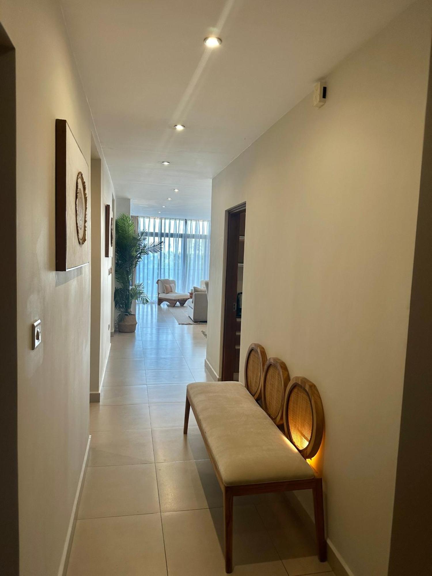 Coastalhome 75Inch Tv 5Min Drive To The City & Beach Dar es Salaam Exterior foto