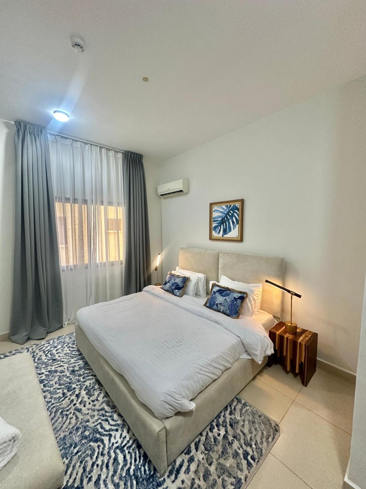 Coastalhome 75Inch Tv 5Min Drive To The City & Beach Dar es Salaam Exterior foto