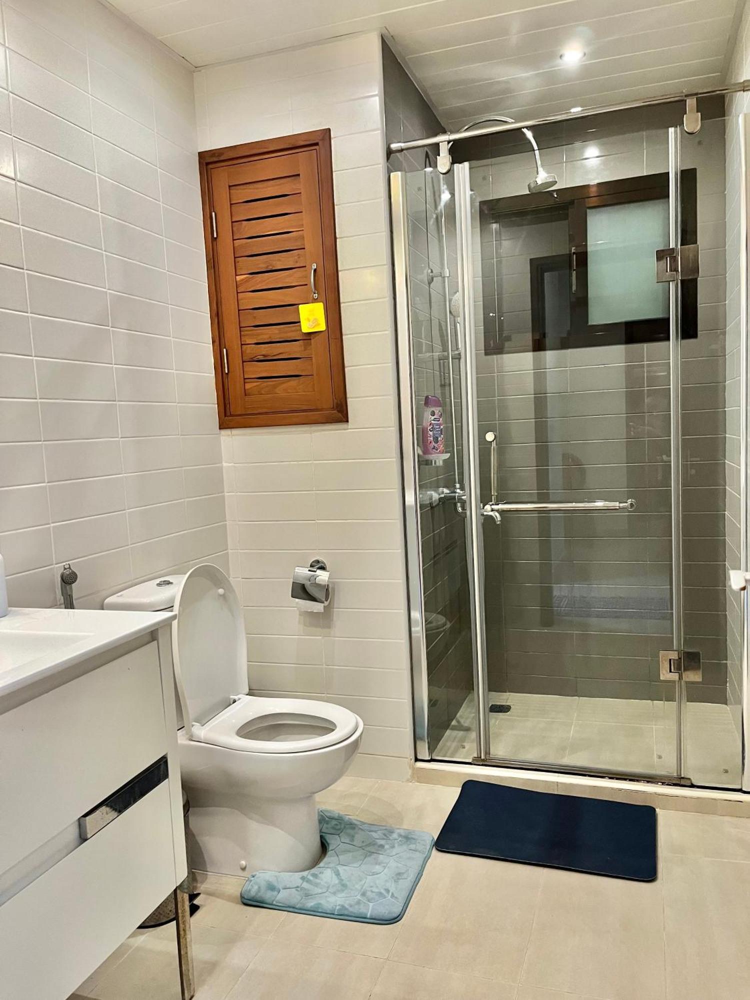 Coastalhome 75Inch Tv 5Min Drive To The City & Beach Dar es Salaam Exterior foto